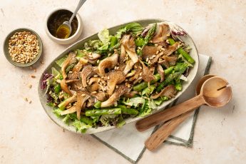 Oesterzwammen salade met asperges